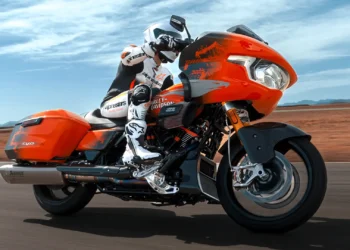 CVO Road Glide RR von Harley Davidson