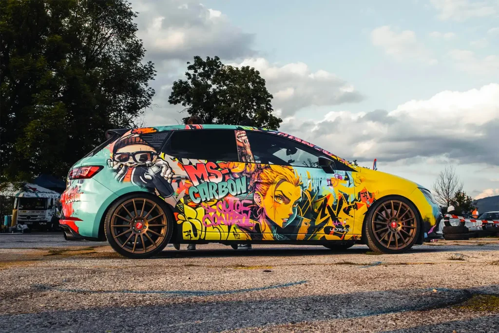 Car Wrapping bietet Schutz, sieht cool aus und macht das Fahrzeug zu einem unverwechselbaren Unikat