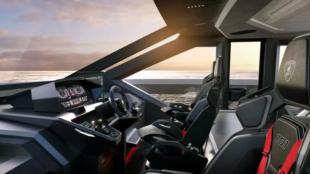 Supersportlicher Luxus auch im Interieur der Tecnomar for Lamborghini 101FT, inspiriert von den Stieren aus Sant'Agata