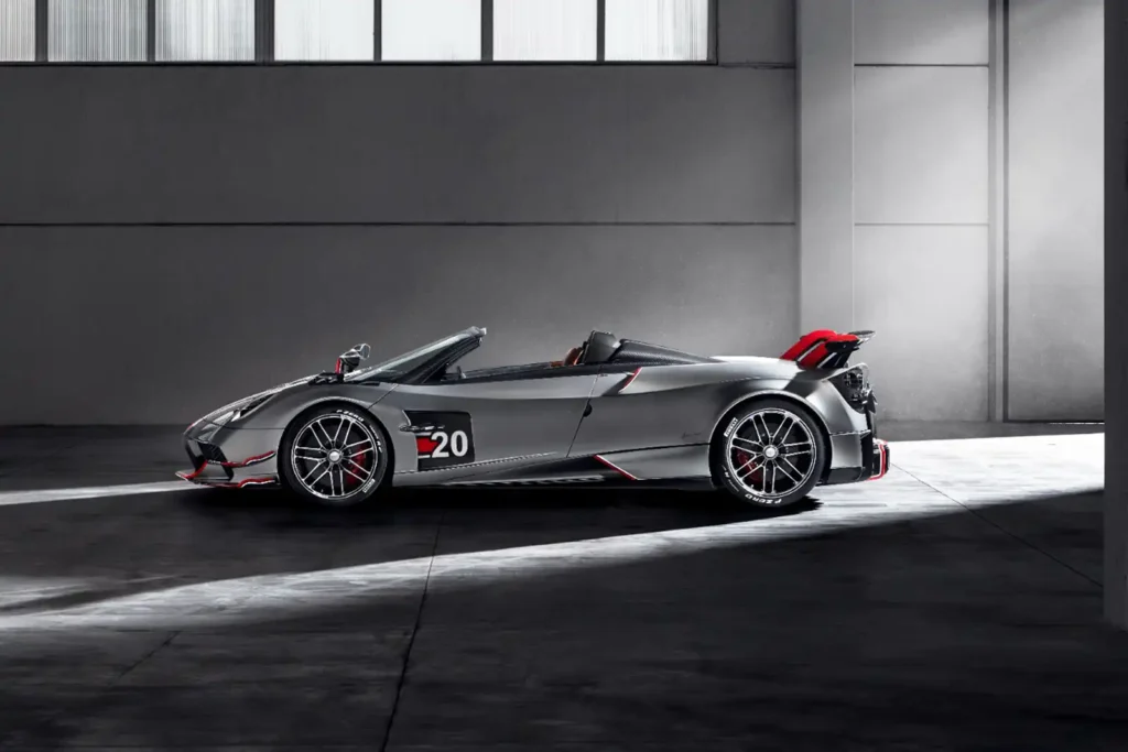 Von Hand in Italien gefertigt ist der Huyara Roadster BC von Pagani eines der teuersten Cabrios auf der Welt