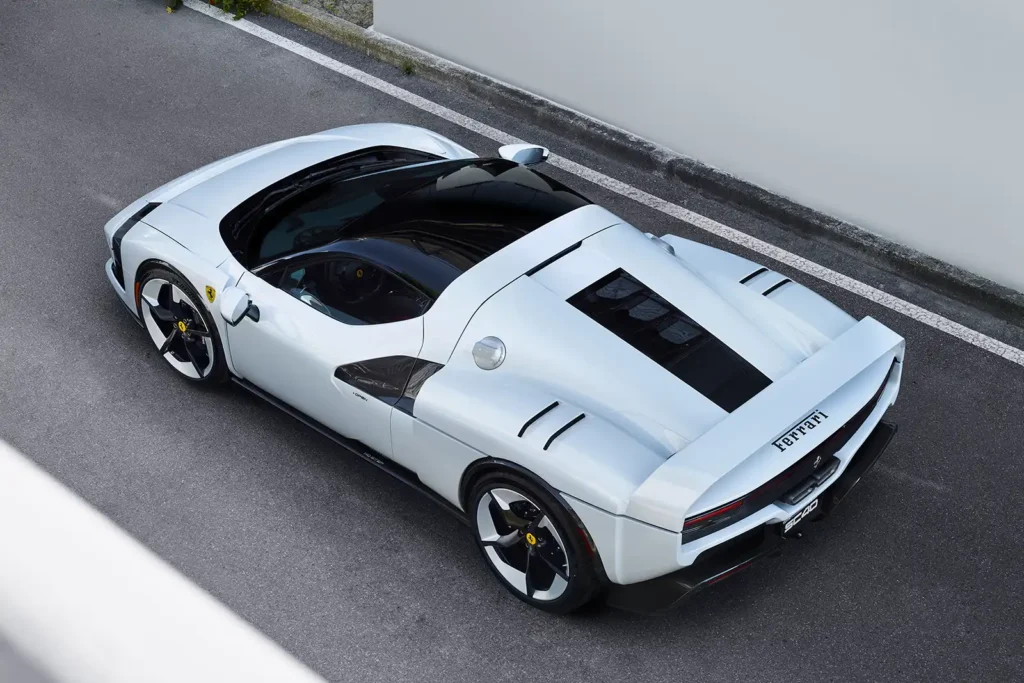 So ist der Ferrari SC40 ein Teil des Special Projects Program von Ferrari und entstand als Unikat mit einem Kunden