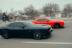 Leistung vs Drehmomennt Sportwagen