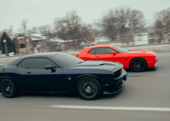 Leistung vs Drehmomennt Sportwagen