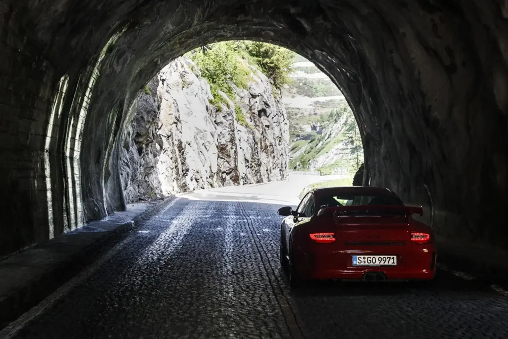 Mit dem Porsche Tunnelmodus hat Porsche ein Patent angemeldet mit dem der perfekte Tunnelsound kreiiert werden soll