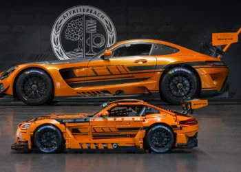 CaDA Mercedes-AMG GT3