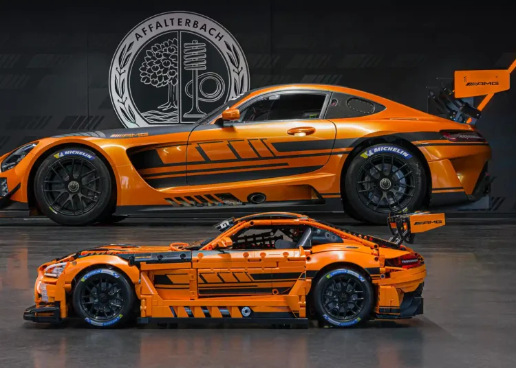 CaDA Mercedes-AMG GT3
